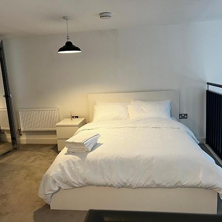 Luxurious 1-Bedroom With Parking Birmingham Luaran gambar
